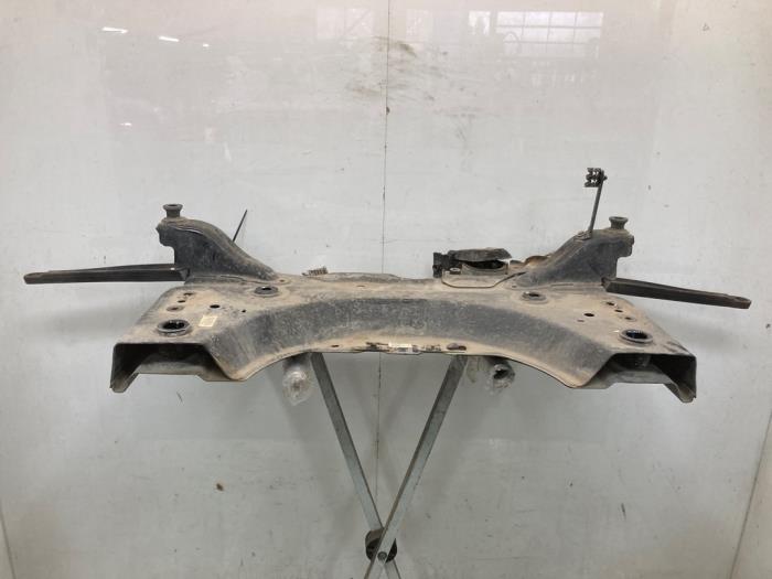 Used Subframe Peugeot Expert (V1/VA/VB/VE/VF/VT/VY) 2.0 Blue HDi 145 16V Price € 175,45 Inclusive VAT offered by Snuverink Autodemontage
