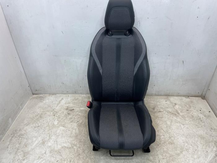 Gebrauchte Sitz links Peugeot 308 SW (F4/FC/FN/FR) 1.2 12V PureTech 130 Preis € 181,50 Mit Mehrwertsteuer angeboten von Snuverink Autodemontage