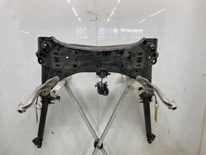 Used Subframe Renault Captur II (RJB) 1.6 E-Tech 145 Price € 400,00 Margin scheme offered by Snuverink Autodemontage