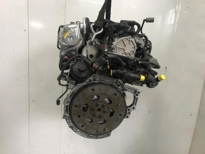 Motor van een Peugeot 308 SW (F4/FC/FN/FR) 1.5 Blue HDi 130 16V 2023