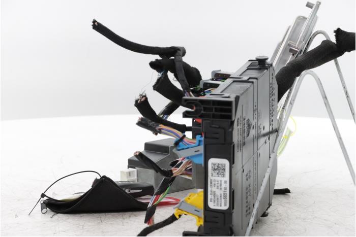 Engine management computer from a Opel Corsa F (UB/UH/UP) 1.2 Turbo 12V 100 Hybrid 2024