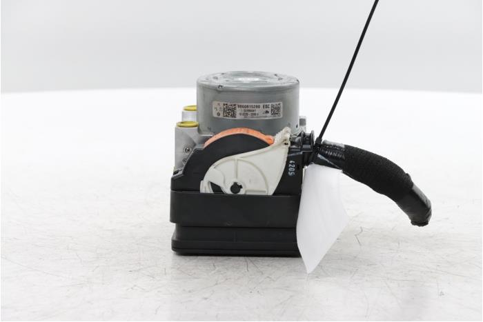 Usagé Bloc ABS Peugeot 208 II (UB/UH/UP) 1.2 Vti 12V PureTech 100 Prix € 484,00 Prix TTC proposé par Snuverink Autodemontage
