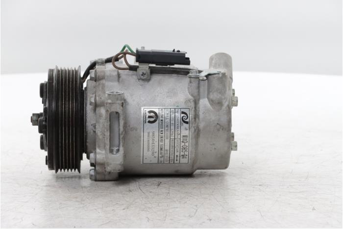Usagé Pompe clim Peugeot 208 II (UB/UH/UP) 1.2 Vti 12V PureTech 100 Prix € 235,95 Prix TTC proposé par Snuverink Autodemontage