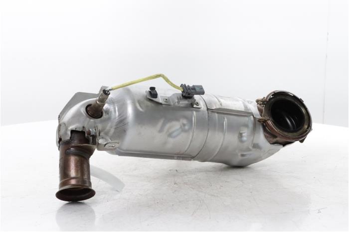 Katalysator van een Peugeot 208 II (UB/UH/UP) 1.2 Vti 12V PureTech 100 2024