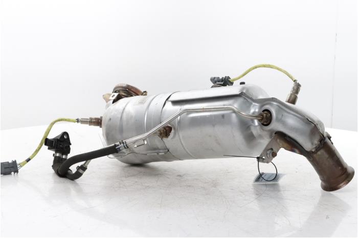 Katalysator van een Peugeot 208 II (UB/UH/UP) 1.2 Vti 12V PureTech 100 2024