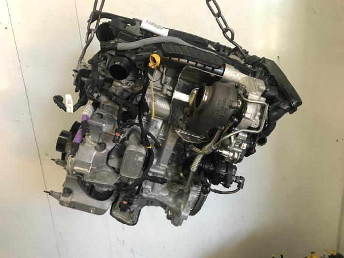 Used Engine Peugeot 3008 III 1.2 12V Hybrid 136 Price € 2.750,00 Margin scheme offered by Snuverink Autodemontage
