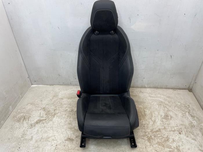 Gebrauchte Sitz links Peugeot 308 SW (F4/FC/FN/FR) 1.6 16V HYbrid 180 e-EAT8 Preis € 150,00 Margenregelung angeboten von Snuverink Autodemontage