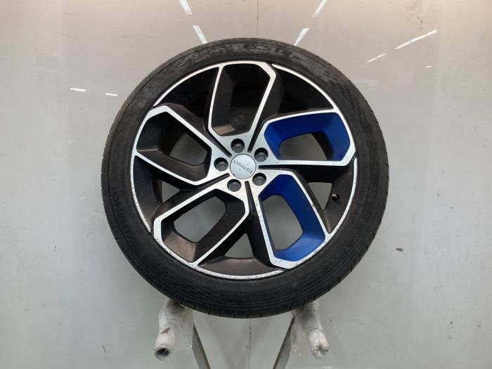 Używane Obrecz Lynk &amp; Co 01 1.5 PHEV Cena € 363,00 Z VAT oferowane przez Snuverink Autodemontage