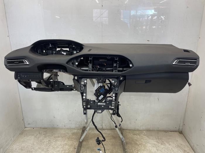Używane Panel Peugeot 308 SW (L4/L9/LC/LJ/LR) 1.6 BlueHDi 120 Cena € 300,00 Procedura marży oferowane przez Snuverink Autodemontage