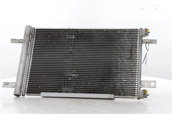 Gebrauchte Klima Kondensor Peugeot 308 SW (L4/L9/LC/LJ/LR) 1.2 12V e-THP PureTech 130 Preis € 69,98 Margenregelung angeboten von Snuverink Autodemontage