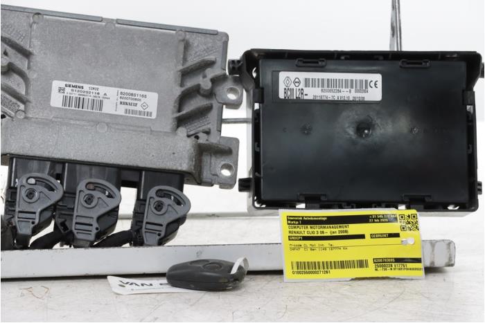 Used Engine management computer Renault Clio III Estate/Grandtour (KR) 1.2 16V TCE 100 Price € 250,00 Margin scheme offered by Snuverink Autodemontage
