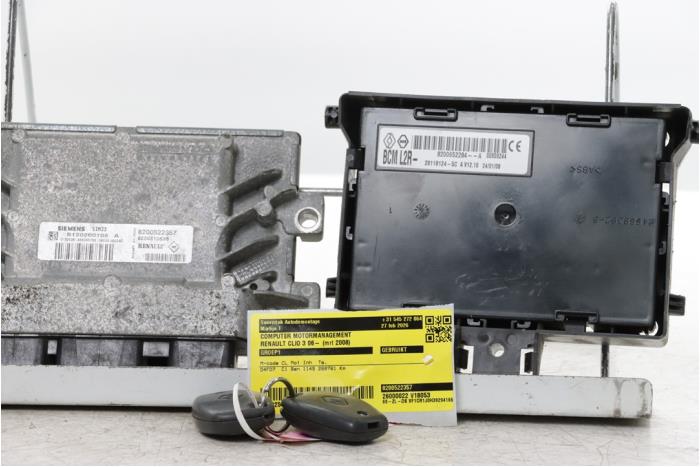 Used Engine management computer Renault Clio III (BR/CR) 1.2 16V 75 Price € 250,00 Margin scheme offered by Snuverink Autodemontage
