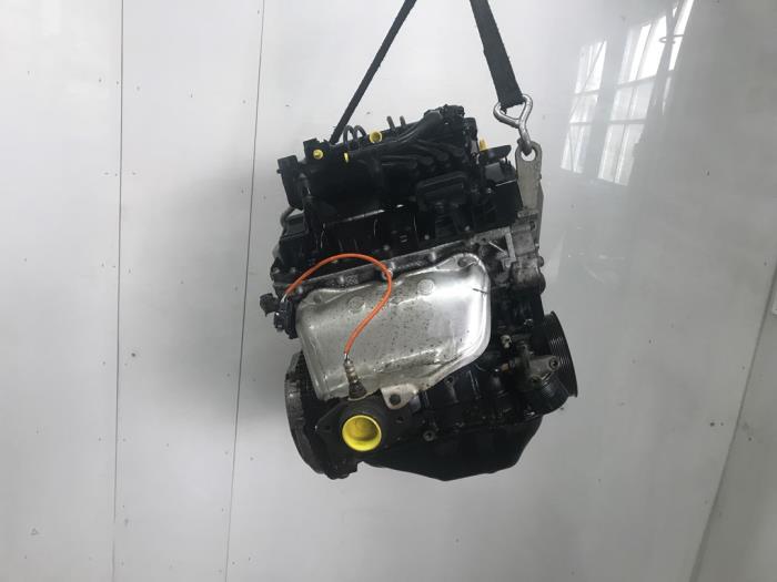 Używane Silnik Renault Clio III (BR/CR) 1.2 16V 75 Cena € 600,00 Procedura marży oferowane przez Snuverink Autodemontage