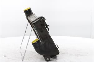 Ladeluftkühler van een Citroën C4 Picasso (3D/3E) 1.2 12V PureTech 130 2015