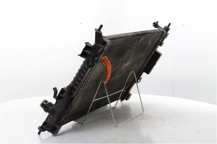 Kühler van een Citroën C4 Picasso (3D/3E) 1.2 12V PureTech 130 2015
