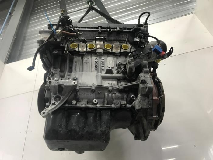 Motor van een Peugeot 3008 I (0U/HU) 1.6 VTI 16V 2010