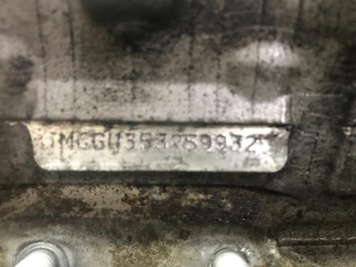 Motor van een Peugeot 3008 I (0U/HU) 1.6 VTI 16V 2010
