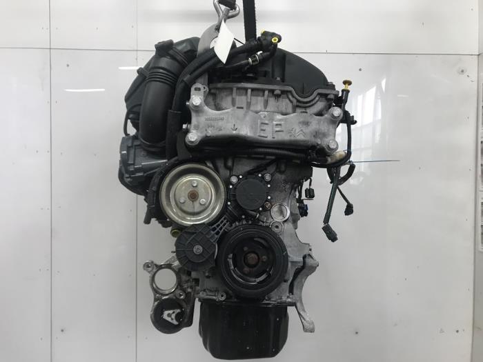 Motor van een Peugeot 3008 I (0U/HU) 1.6 VTI 16V 2010