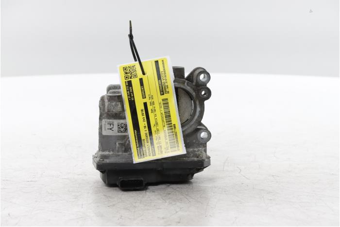 Gebrauchte Drosselklappengehäuse Renault Megane IV Estate (RFBK) 1.2 Energy TCE 130 Preis € 30,00 Margenregelung angeboten von Snuverink Autodemontage