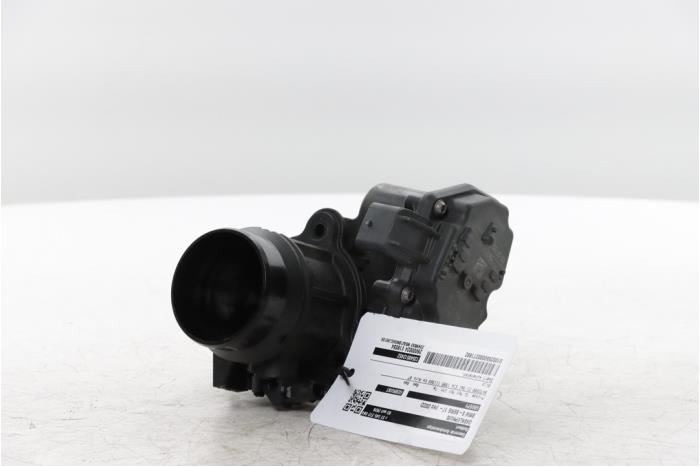 Usagé Boitier papillon BMW 5 serie Touring (G31) 520d Prix € 78,65 Prix TTC proposé par Snuverink Autodemontage