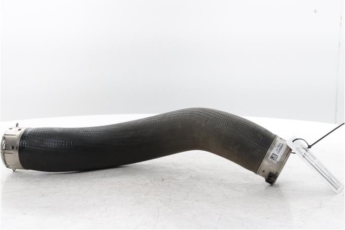 Usagé Tuyau intercooler BMW 5 serie Touring (G31) 520d Prix € 175,45 Prix TTC proposé par Snuverink Autodemontage