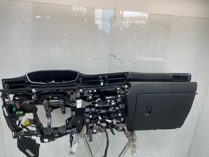 Używane Panel Peugeot 508 (F3/FB/FH/FP) 1.6 16V Hybrid 225 Cena € 850,00 Procedura marży oferowane przez Snuverink Autodemontage