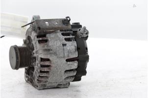 Dynamo from a Renault Koleos I 2.5 16V 2008