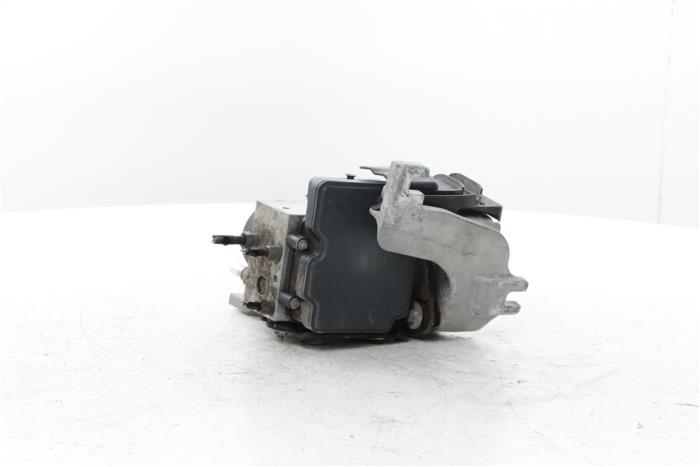 Usagé Bloc ABS Renault Zoé (AG) 46kW Prix € 75,00 Règlement à la marge proposé par Snuverink Autodemontage