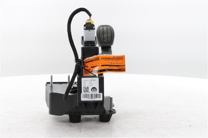 Używane Pedal hamulca Citroen C3 (CB/CC) 1.2 PureTech 100 Cena € 151,25 Z VAT oferowane przez Snuverink Autodemontage