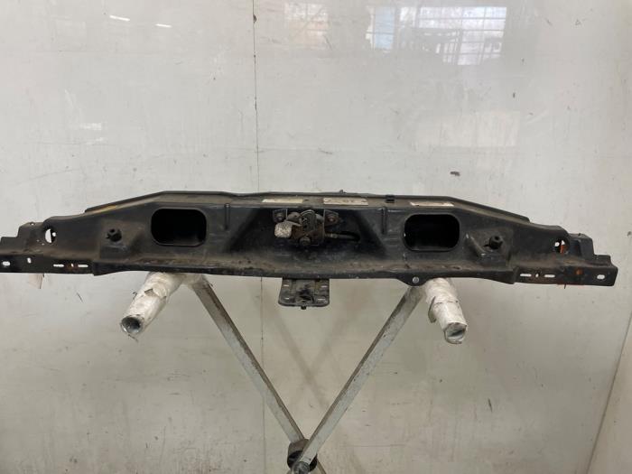 Begagnade Front Citroen Jumper (U9) 2.2 HDi 100 Pris € 78,65 Inklusive moms erbjuds av Snuverink Autodemontage
