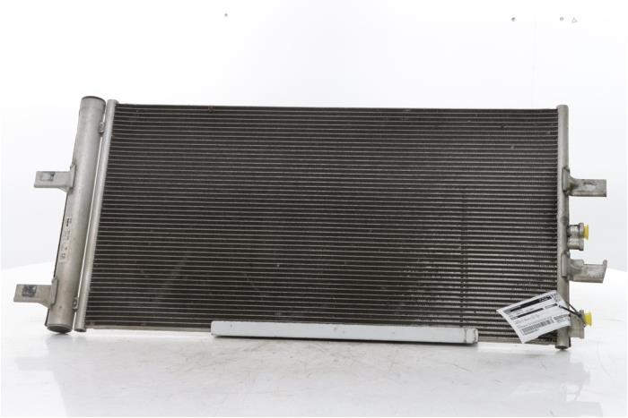 Gebrauchte Klima Kondensor BMW 1 serie (F40) 118i 1.5 TwinPower 12V Preis € 95,00 Margenregelung angeboten von Snuverink Autodemontage