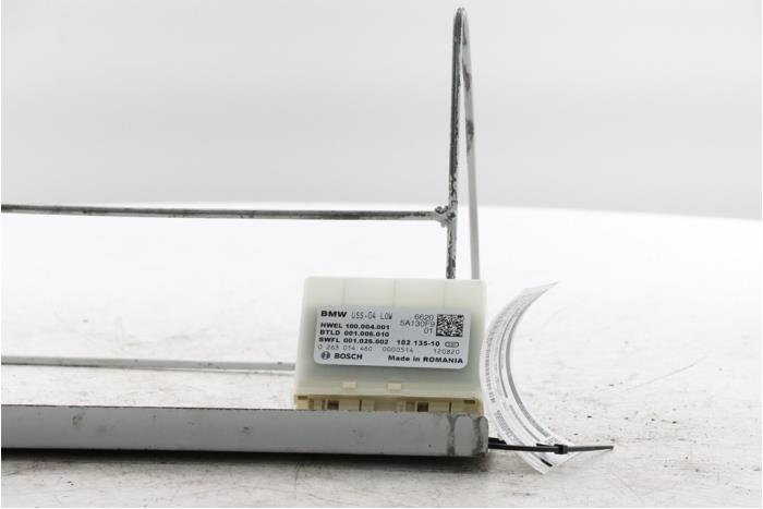 Begagnade PDC-modul BMW 1 serie (F40) 118i 1.5 TwinPower 12V Pris € 25,00 Marginaltabell erbjuds av Snuverink Autodemontage