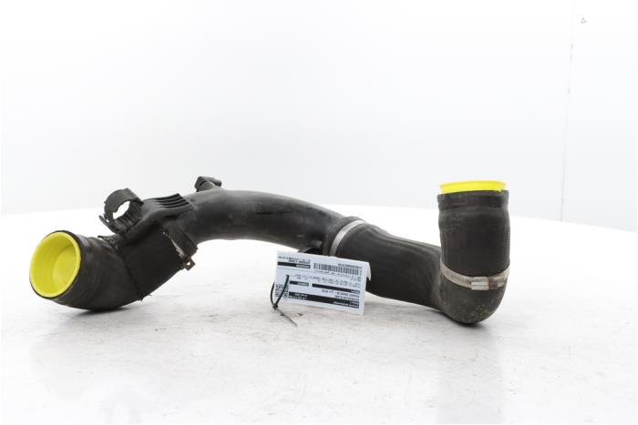 Gebrauchte Intercooler Schlauch Peugeot Boxer (U9) 2.2 HDi 110 Euro 5 Preis € 121,00 Mit Mehrwertsteuer angeboten von Snuverink Autodemontage