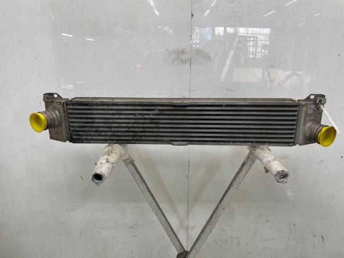 Usados Intercooler Peugeot Boxer (U9) 2.2 HDi 110 Euro 5 Precio € 66,55 IVA incluido ofrecido por Snuverink Autodemontage