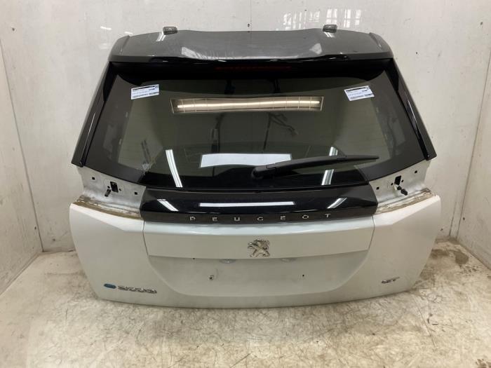 Używane Tylna klapa Peugeot 2008 (UD/UK/UR/US/UX) e-2008 50 kWh Cena € 550,00 Procedura marży oferowane przez Snuverink Autodemontage