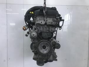 Engine from a Peugeot 208 I (CA/CC/CK/CL) 1.2 Vti 12V PureTech 82 2014