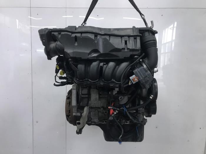 Engine from a Peugeot 208 I (CA/CC/CK/CL) 1.6 Vti 16V 2013
