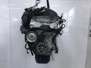 Engine from a Peugeot 208 I (CA/CC/CK/CL) 1.6 Vti 16V 2013