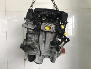 Engine from a Peugeot 208 I (CA/CC/CK/CL) 1.2 Vti 12V PureTech 82 2013