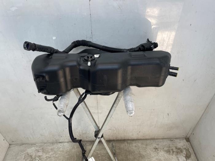 Gebrauchte Adblue Tank Fiat Ducato (250) 2.3 D 140 Multijet AdBlue Preis € 1.089,00 Mit Mehrwertsteuer angeboten von Snuverink Autodemontage