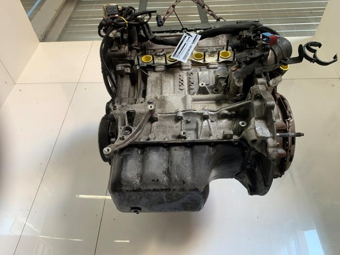 Motor van een Peugeot 2008 (CU) 1.6 VTI 16V 2014