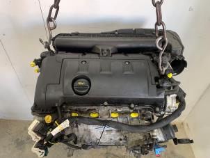 Motor van een Peugeot 2008 (CU) 1.6 VTI 16V 2014