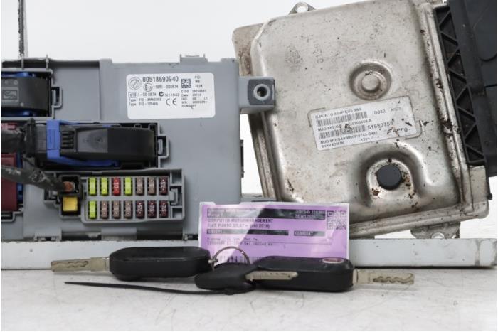 Used Engine management computer Fiat Grande Punto (199) 1.3 JTD Multijet 16V 85 Actual Price € 150,00 Margin scheme offered by Snuverink Autodemontage