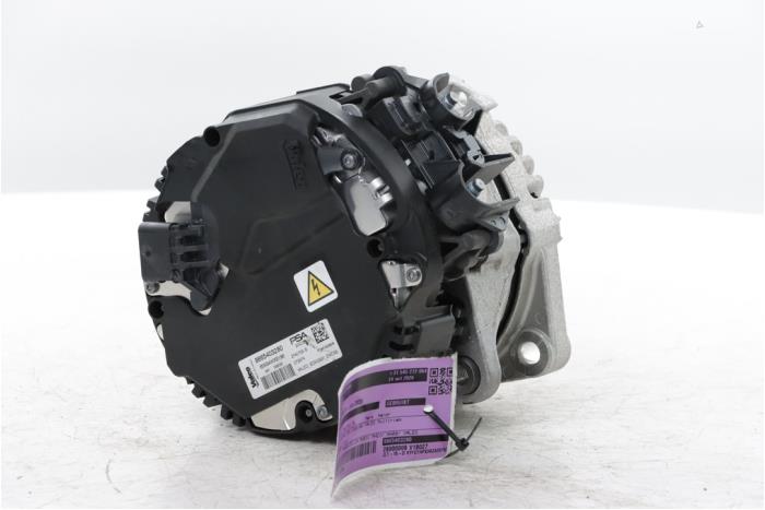 Usagé Dynamo Fiat Grande Panda (325) 1.2 Hybrid Prix € 1.179,75 Prix TTC proposé par Snuverink Autodemontage