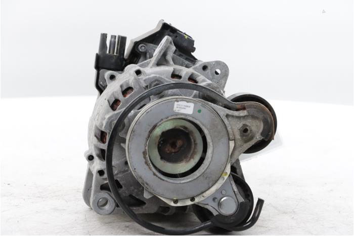 Dynamo van een Peugeot 508 (F3/FB/FH/FP) 1.6 16V Hybrid 225 2022