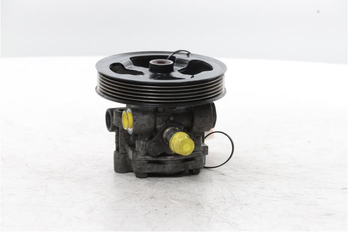 Usagé Pompe de direction Citroen C-Crosser 2.2 HDiF 16V Prix € 165,00 Règlement à la marge proposé par Snuverink Autodemontage