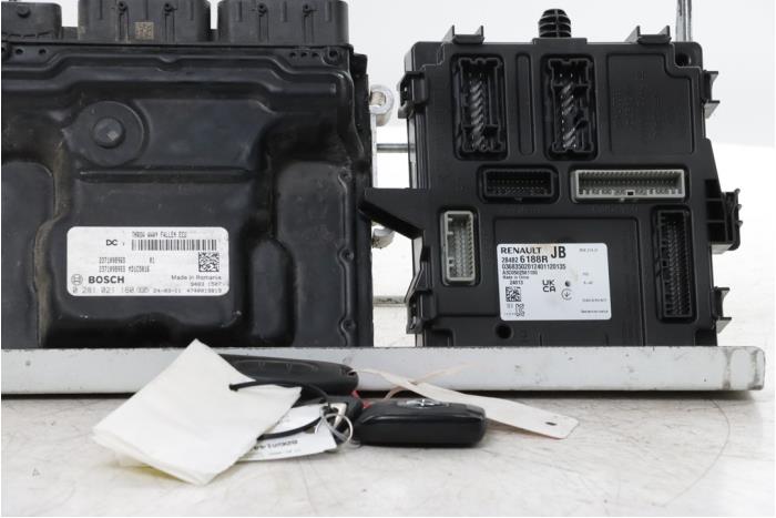 Used Engine management computer Renault Trafic (1FL/2FL/3FL/4FL) 2.0 dCi 16V 170 Price € 296,45 Inclusive VAT offered by Snuverink Autodemontage