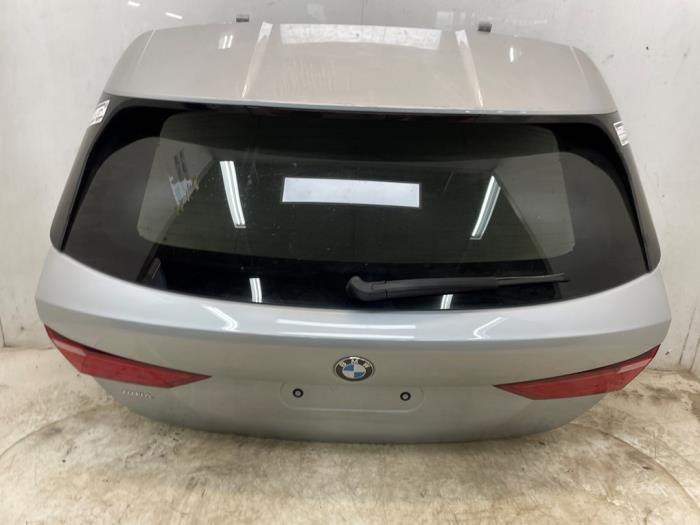 Begagnade Baklucka BMW 1 serie (F40) 118i 1.5 TwinPower 12V Pris € 450,00 Marginaltabell erbjuds av Snuverink Autodemontage