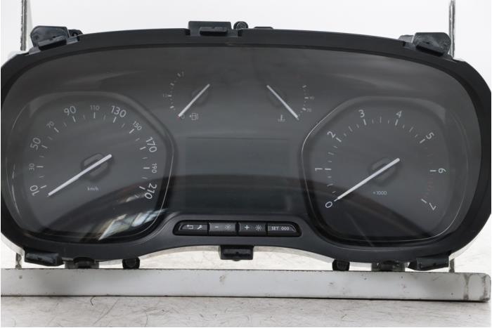 Begagnade Instrumentpanel Citroen Jumpy 2.0 Blue HDI 145 Pris € 133,10 Inklusive moms erbjuds av Snuverink Autodemontage