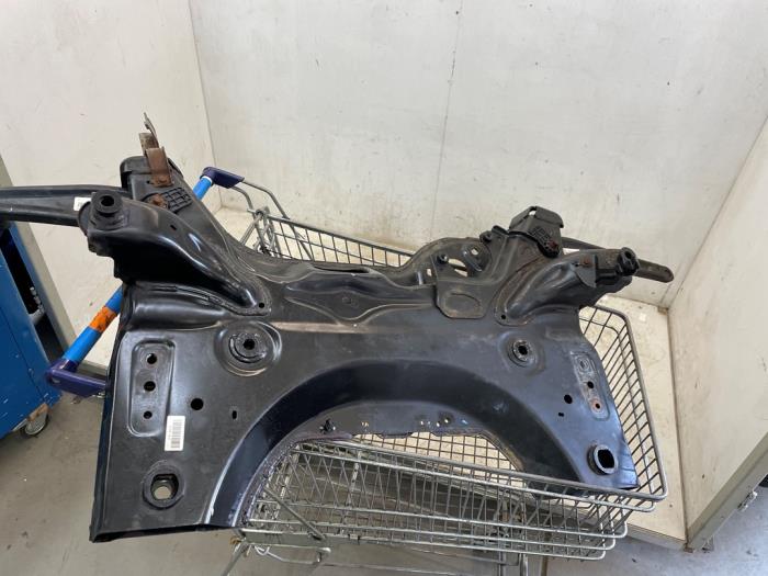 Used Subframe Peugeot Expert (V1/VA/VB/VE/VF/VT/VY) 2.0 Blue HDi 120 16V Price € 175,45 Inclusive VAT offered by Snuverink Autodemontage